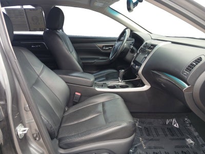 2015 Nissan Altima 2.5 SL W/ BACK-UP CAMERA & LEATHER
