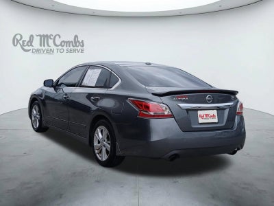 2015 Nissan Altima 2.5 SL W/ BACK-UP CAMERA & LEATHER