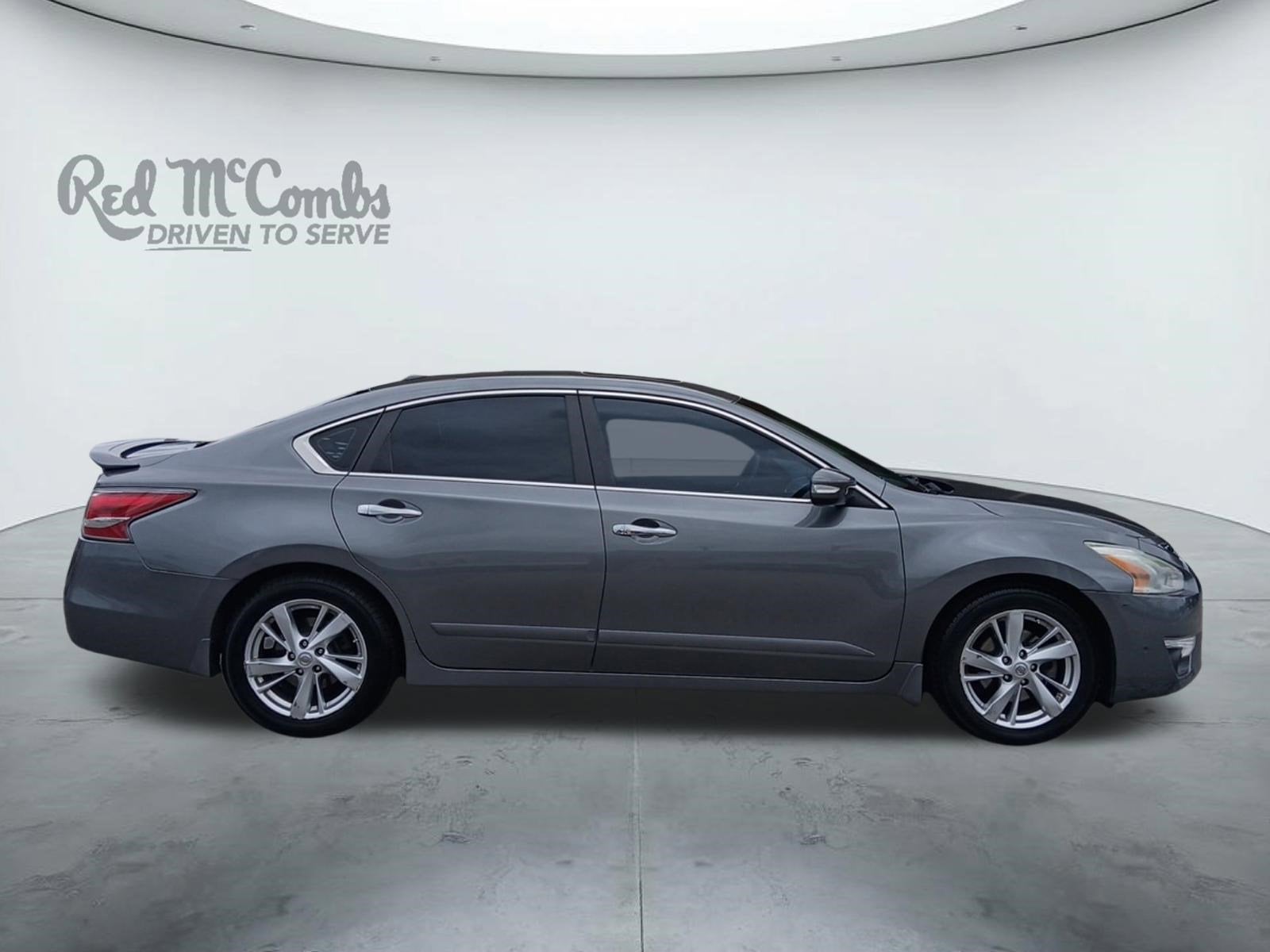 2015 Nissan Altima 2.5 SL W/ BACK-UP CAMERA & LEATHER