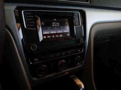 2016 Volkswagen Passat 1.8T S W/ BACKUP CAMERA & 16" ALLOY WHEELS