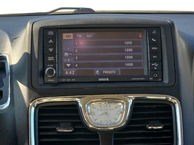 2012 Chrysler Town & Country Touring