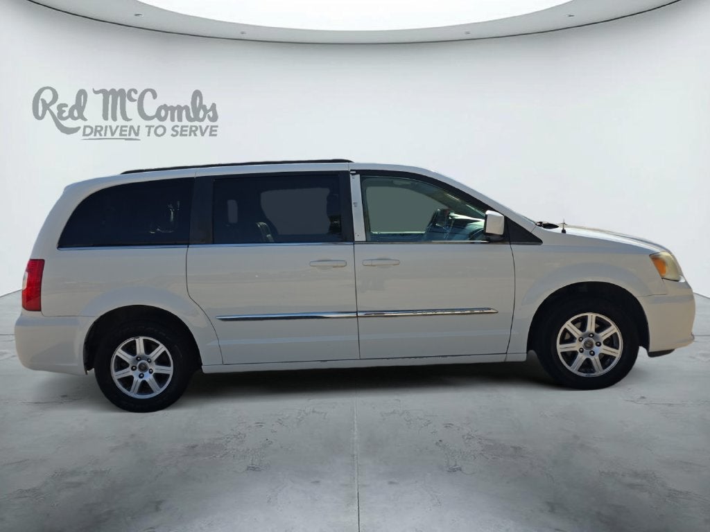 2012 Chrysler Town & Country Touring