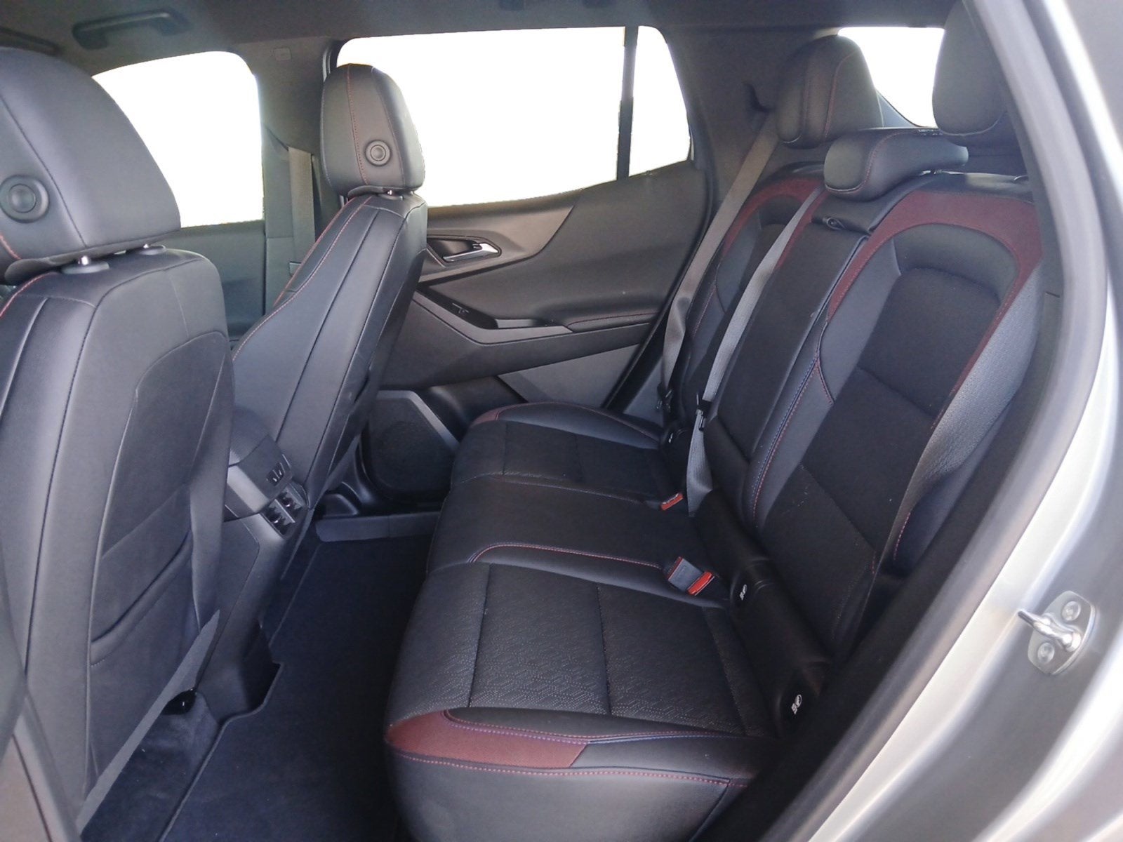 2025 Chevrolet Equinox RS W/ HD SURROUND VISION & POWER LIFTGATE