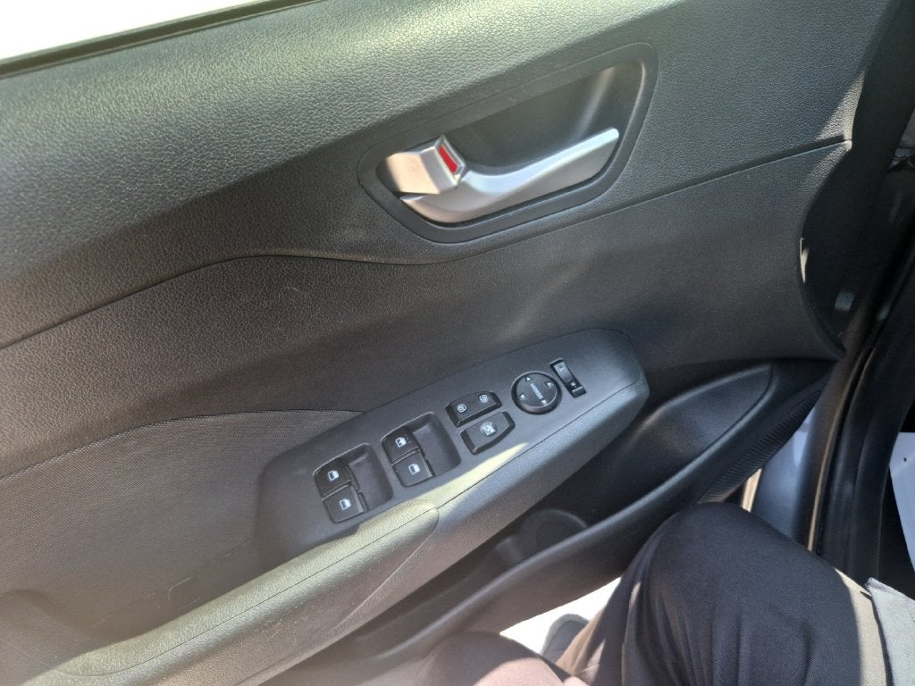 2018 Hyundai ACCENT SE
