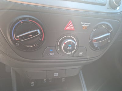 2018 Hyundai ACCENT SE