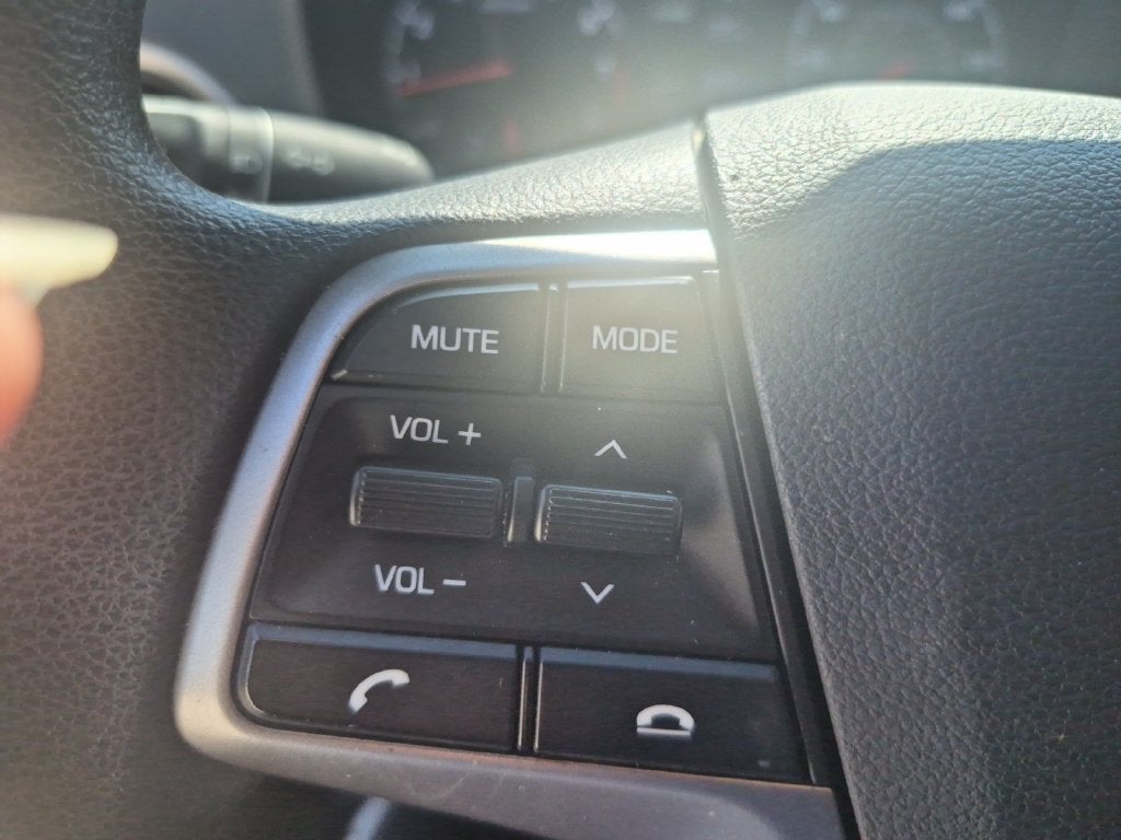 2018 Hyundai ACCENT SE