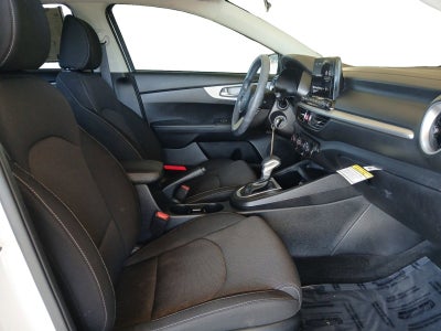 2024 Kia Forte LXS W/ BLIND SPOT COLLISION AVOIDANCE