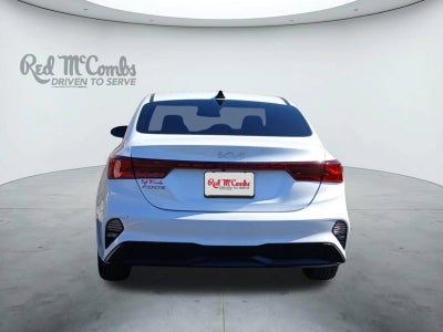 2024 Kia Forte LXS W/ BLIND SPOT COLLISION AVOIDANCE