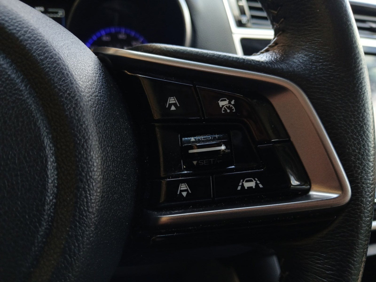 2019 Subaru Outback LIMITED W/ MOONROOF & NAVIGATION