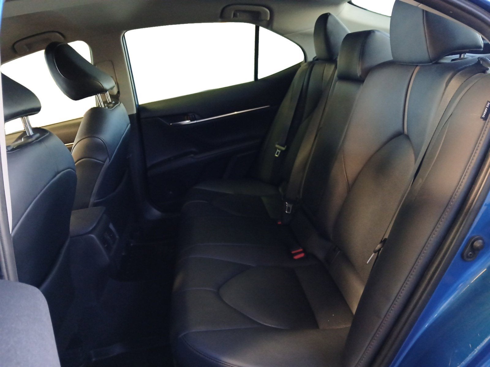 2020 Toyota Camry Hybrid XLE