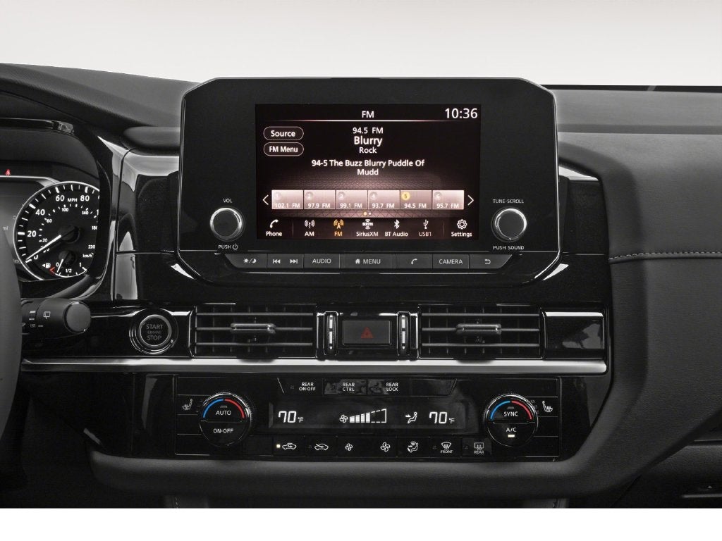 2022 Nissan Pathfinder SV