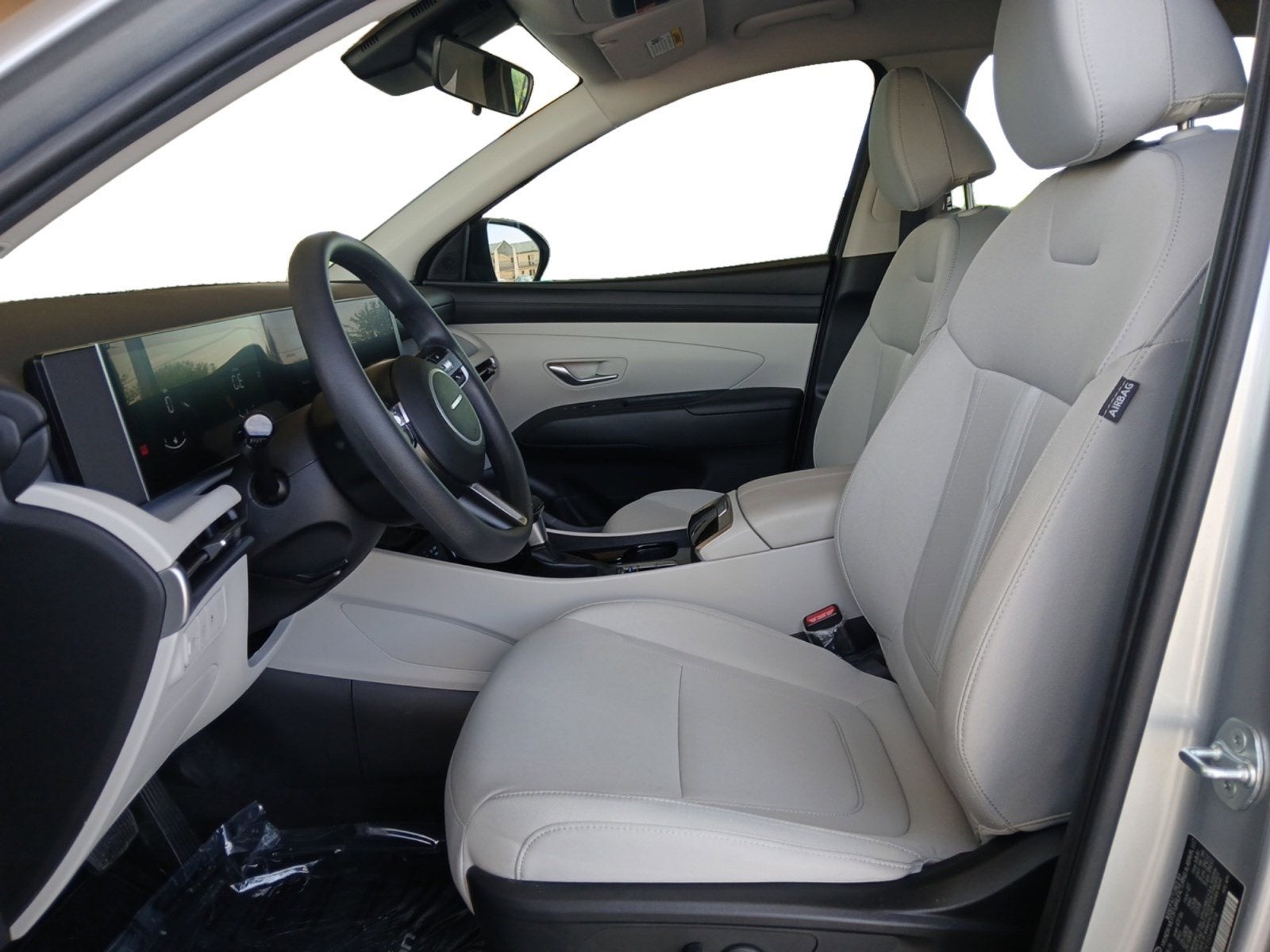 2025 Hyundai TUCSON SEL W/ REARVIEW CAMERA & POWER LIFTGATE