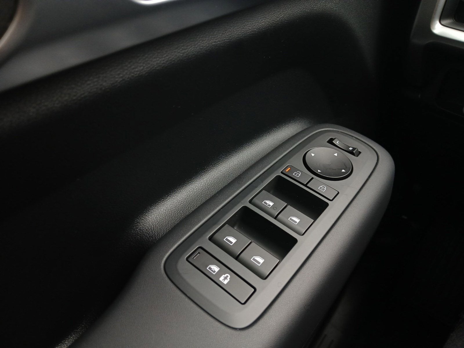 2026 Hyundai SANTA FE HYBRID SE W/ 3RD ROW & SMART CRUISE CONTROL