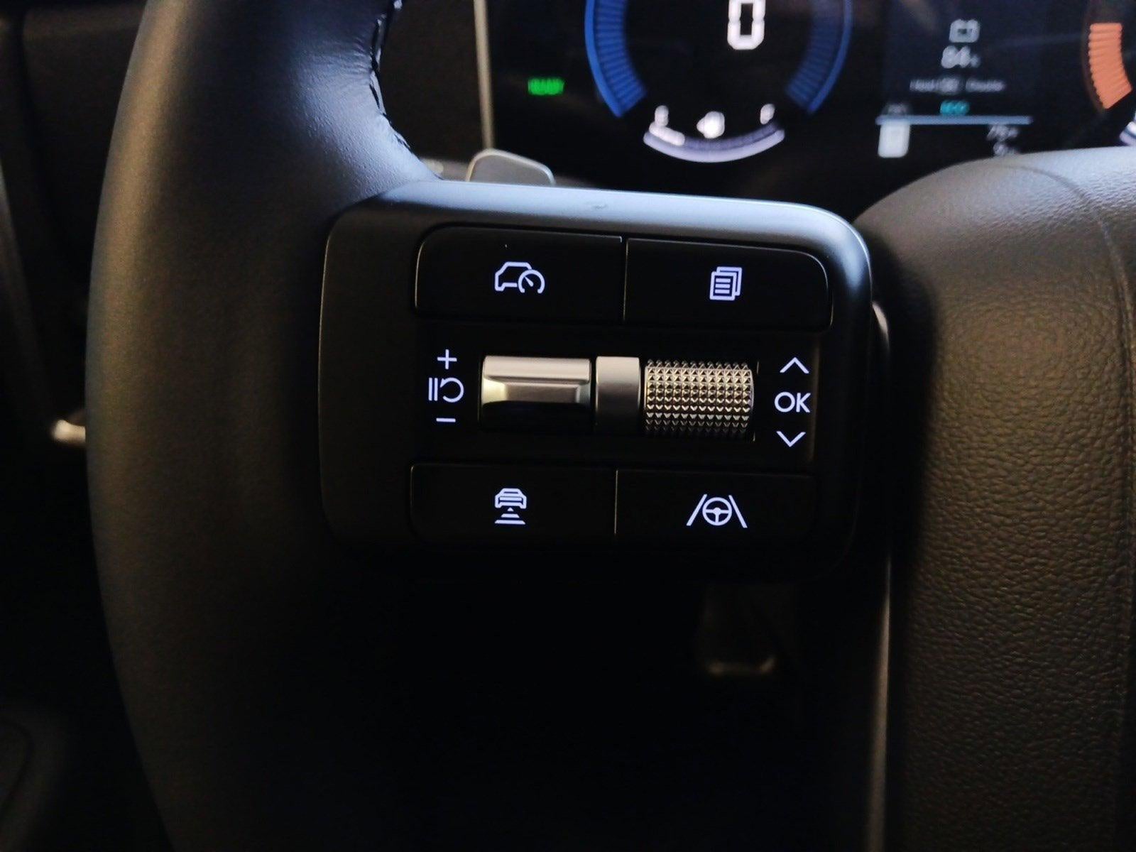 2026 Hyundai SANTA FE HYBRID SE 3RD ROW W/ SMART POWER LIFTGATE