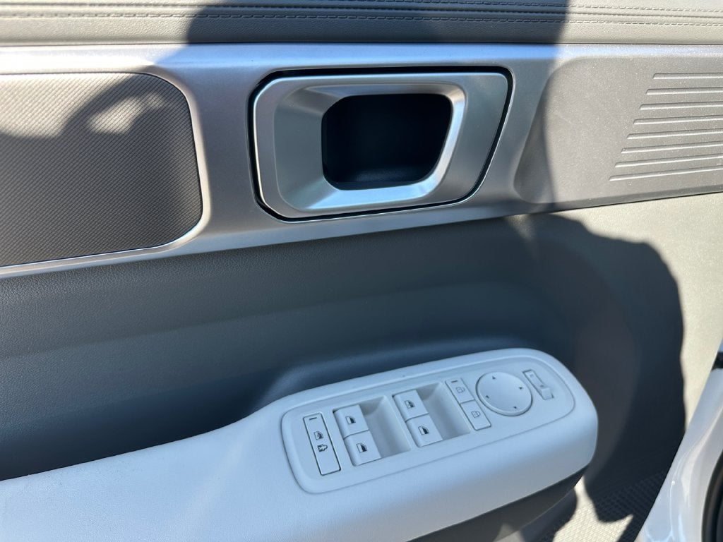 2027 Hyundai SANTA FE SE