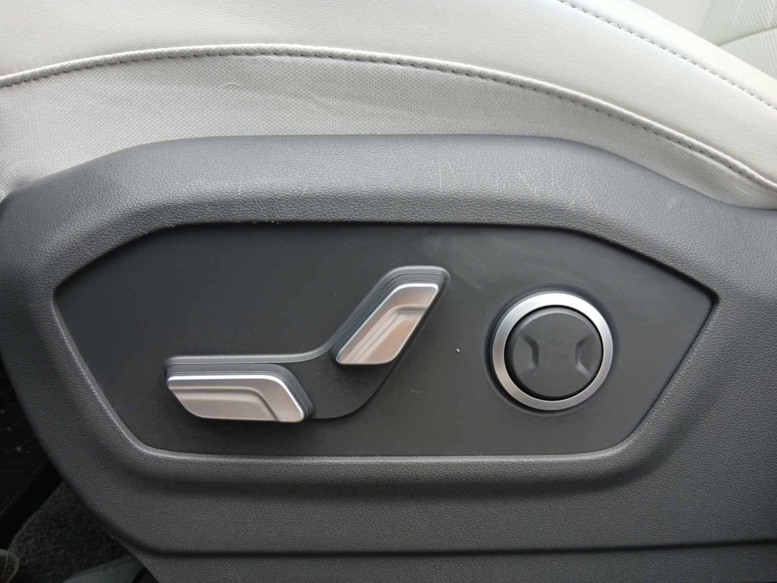 2024 Hyundai Santa Fe SEL HEV - Photo 16