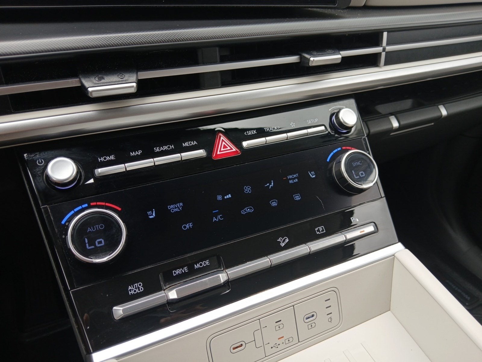2024 Hyundai Santa Fe SEL HEV - Photo 20