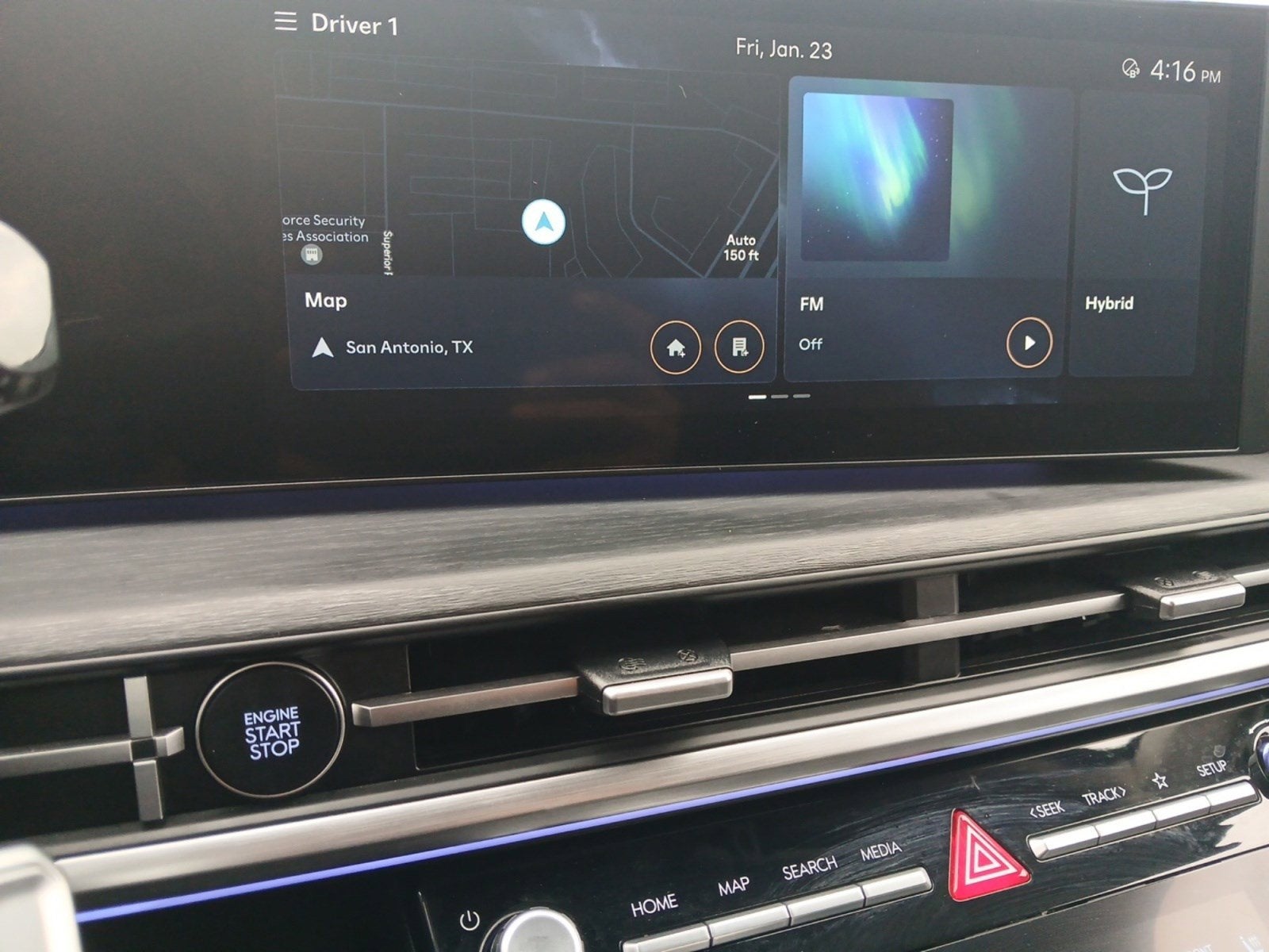 2025 Hyundai SANTA FE HYBRID Limited