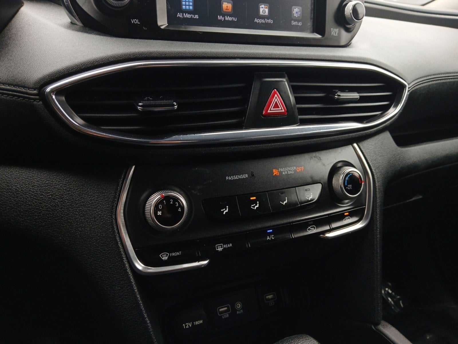 2019 Hyundai SANTA FE SE