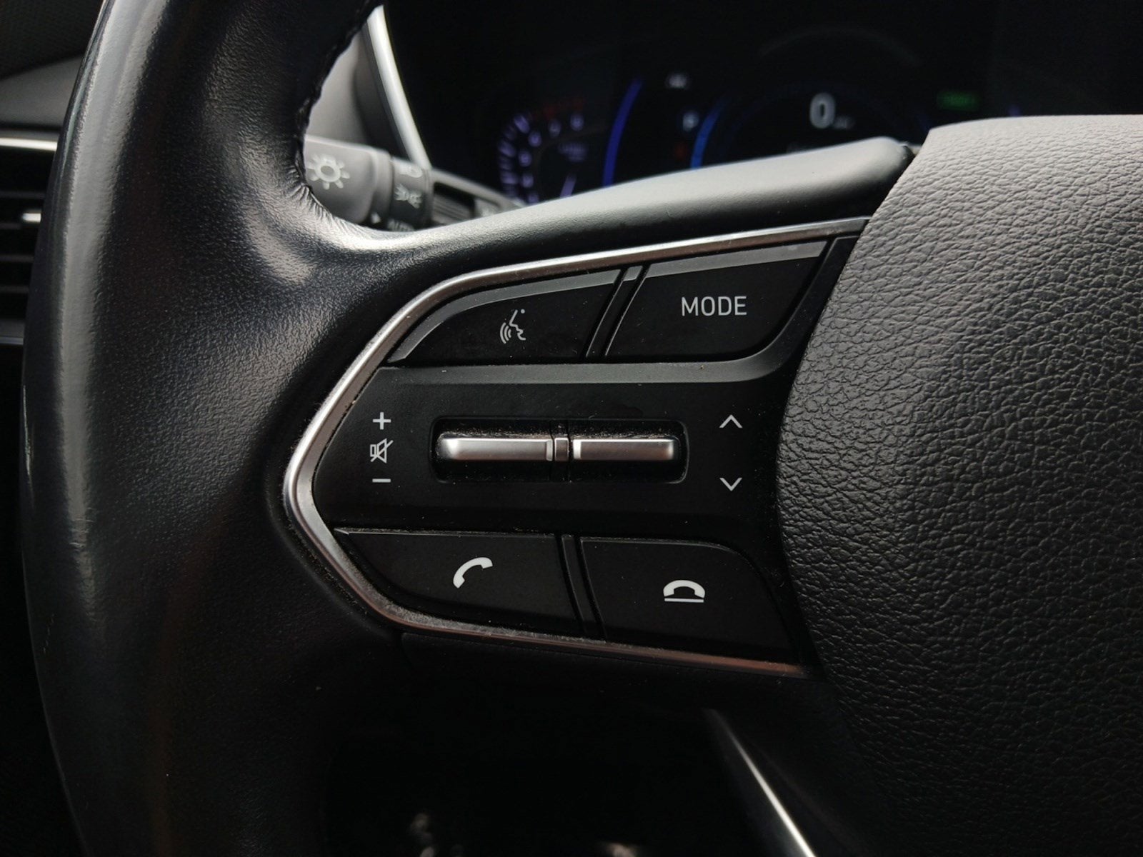 2019 Hyundai SANTA FE Ultimate W/ PANORAMIC SUNROOF & HEADS-UP DISPLAY