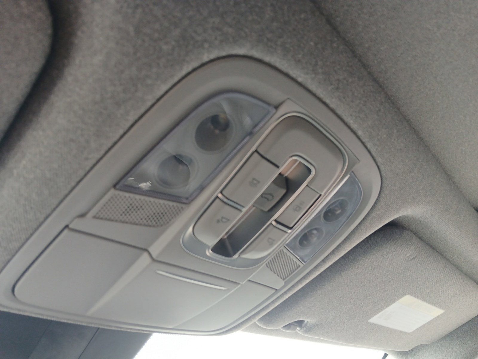 2019 Hyundai SANTA FE Ultimate W/ PANORAMIC SUNROOF & HEADS-UP DISPLAY