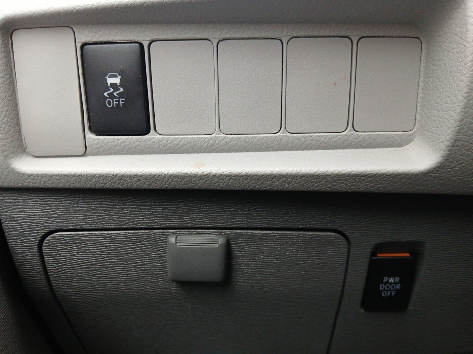 2018 Toyota Sienna LE