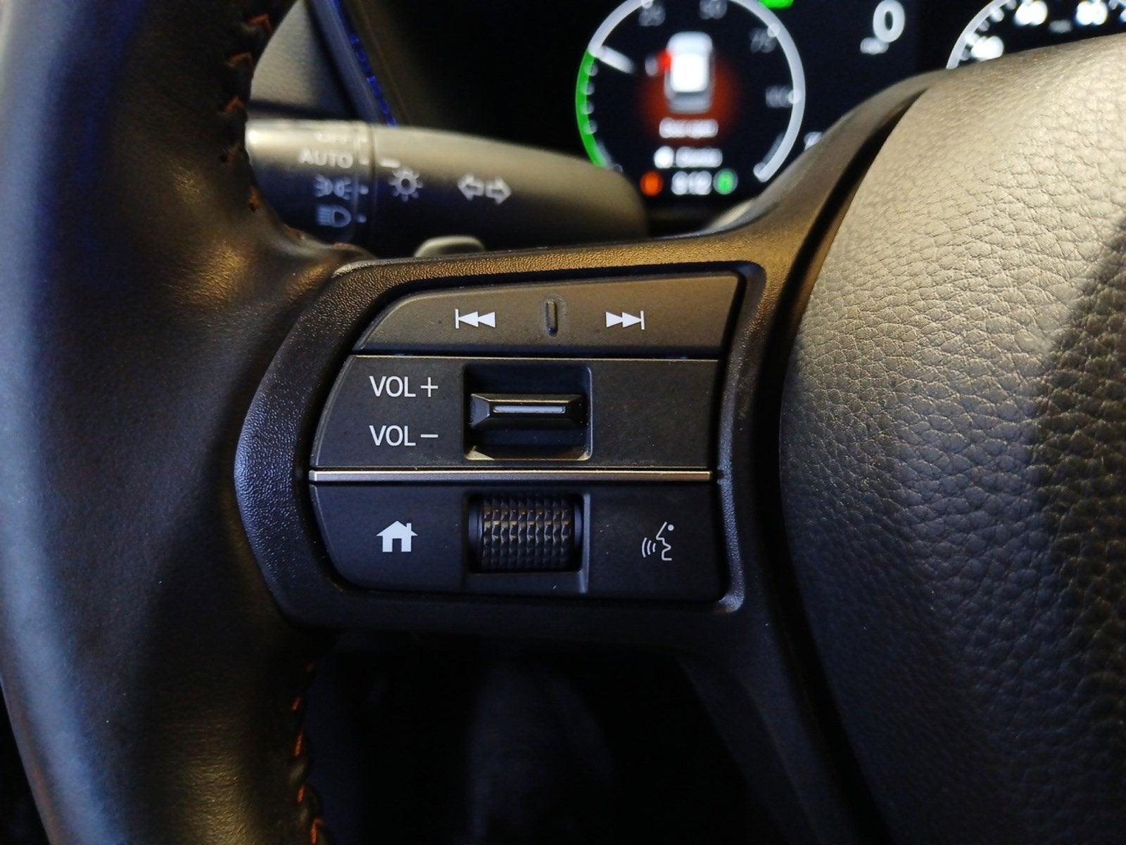 2025 Honda CR-V Hybrid Sport-L W/ POWER SUNROOF & BACK-UP CAMERA