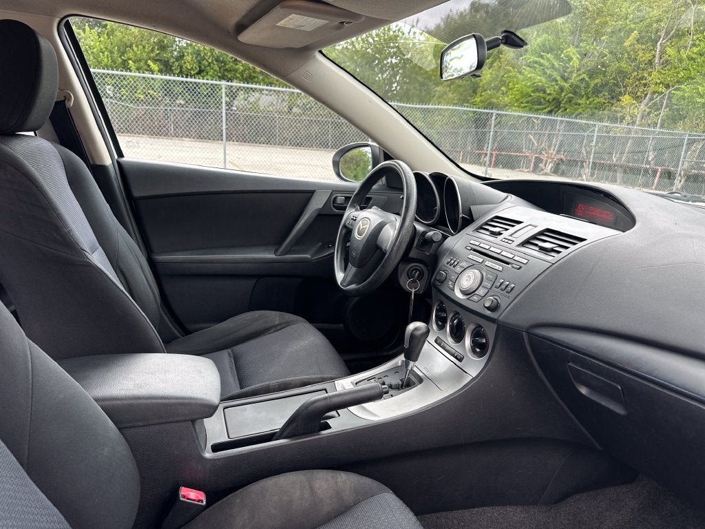 2010 Mazda Mazda3 i Sport