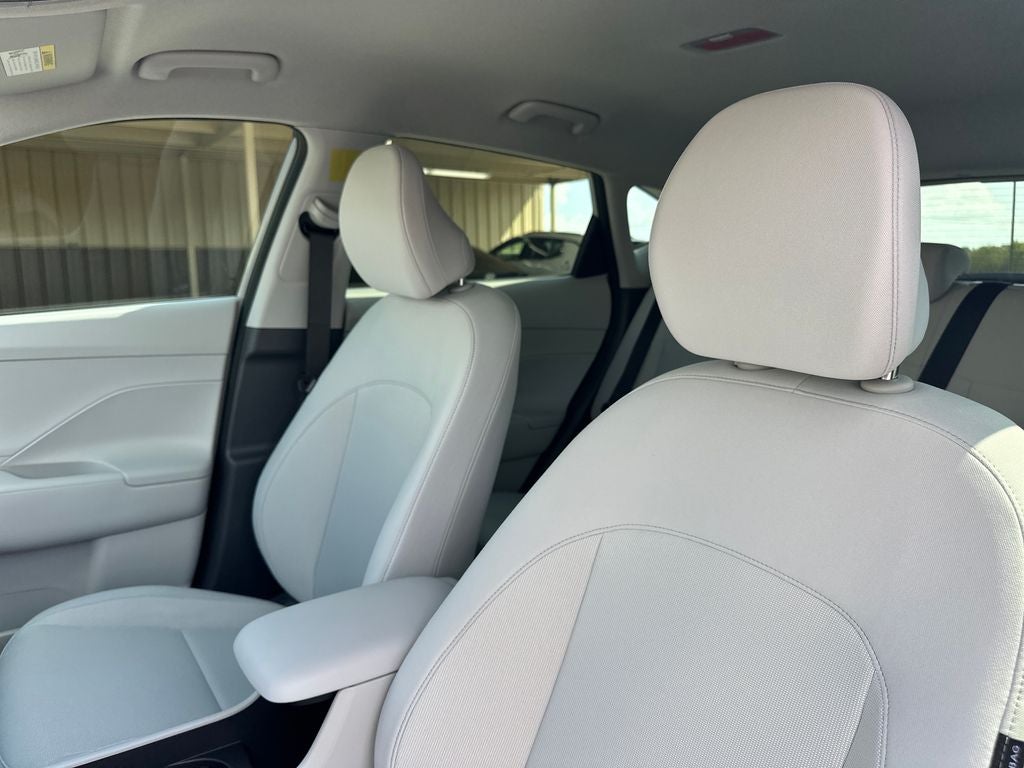 2027 Hyundai KONA SE