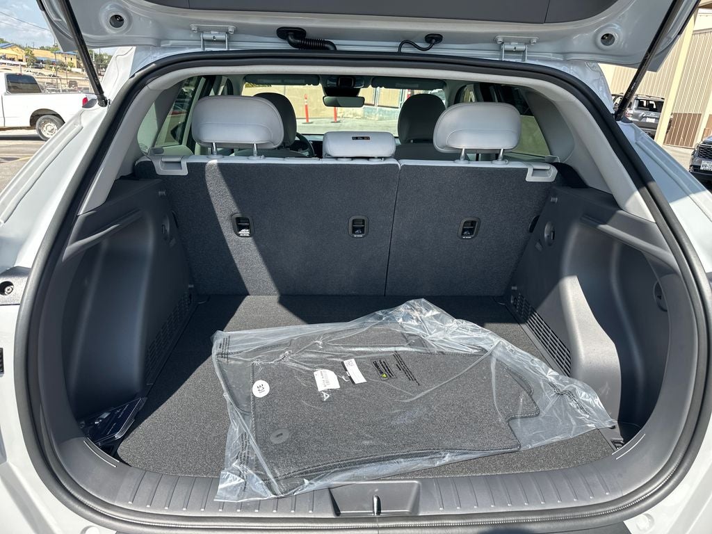 2027 Hyundai KONA SE