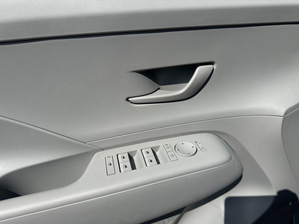 2027 Hyundai KONA SE
