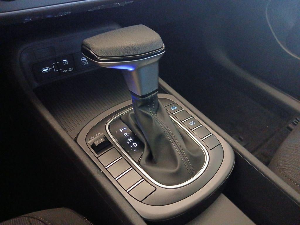 2027 Hyundai KONA SE