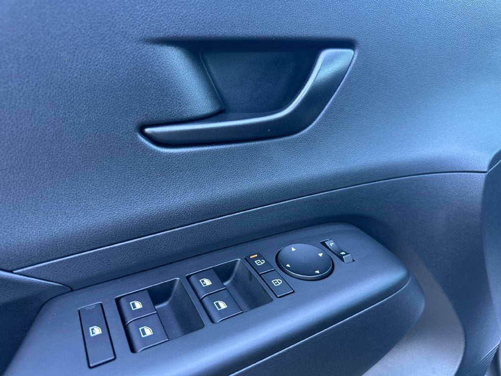 2027 Hyundai KONA SE