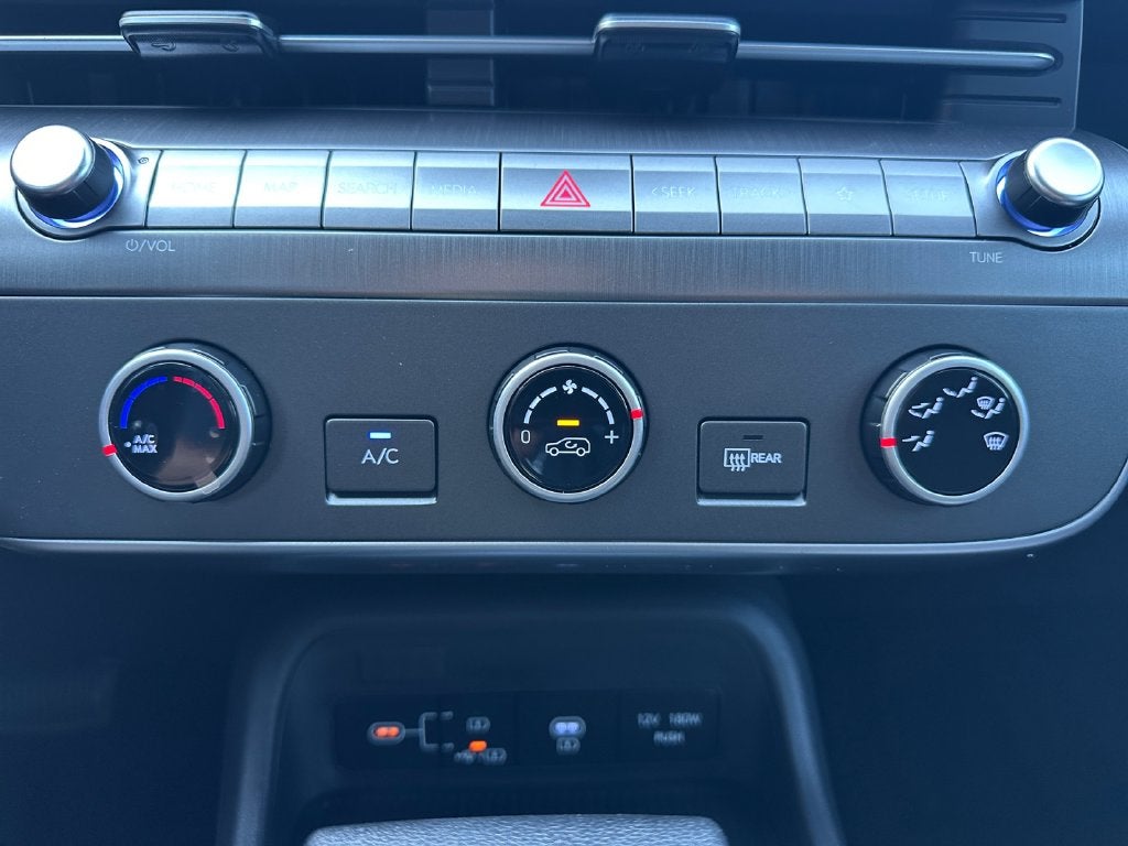 2027 Hyundai KONA SE