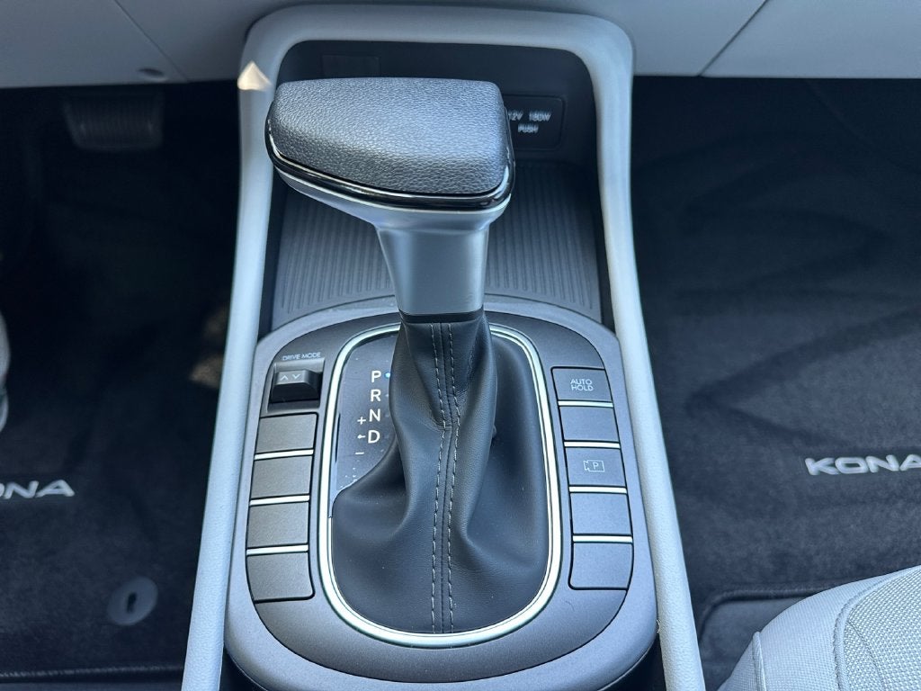 2027 Hyundai KONA SE