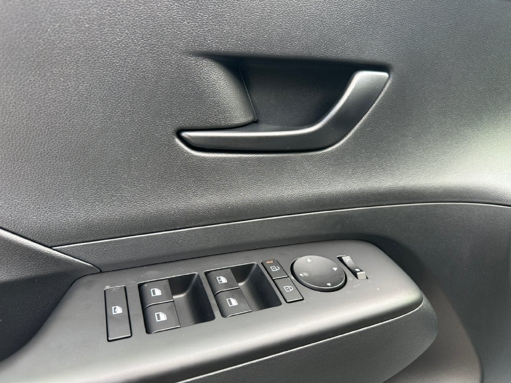 2027 Hyundai KONA SE