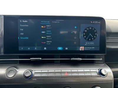 2027 Hyundai KONA SE