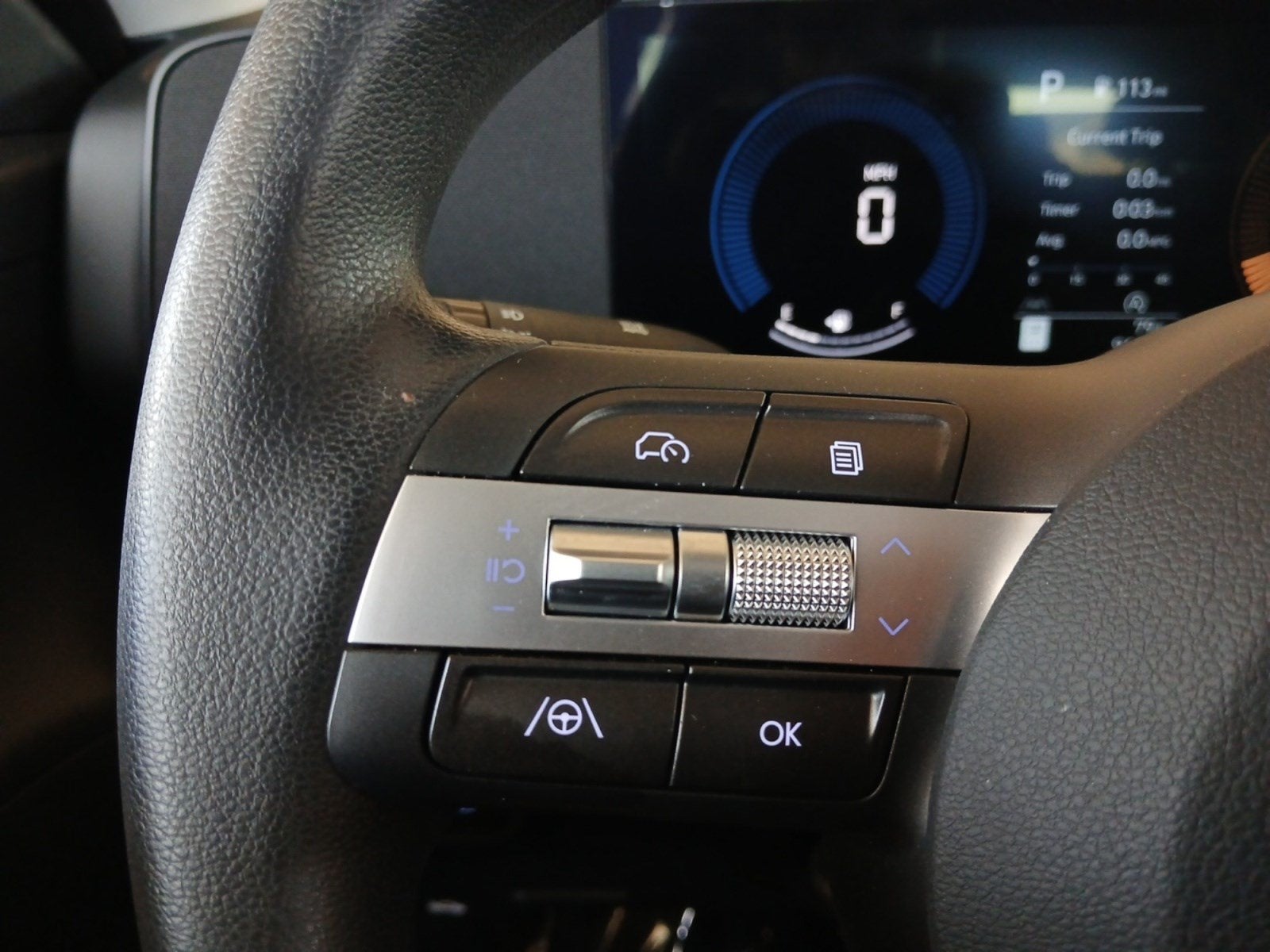 2025 Hyundai Kona SE - Photo 17