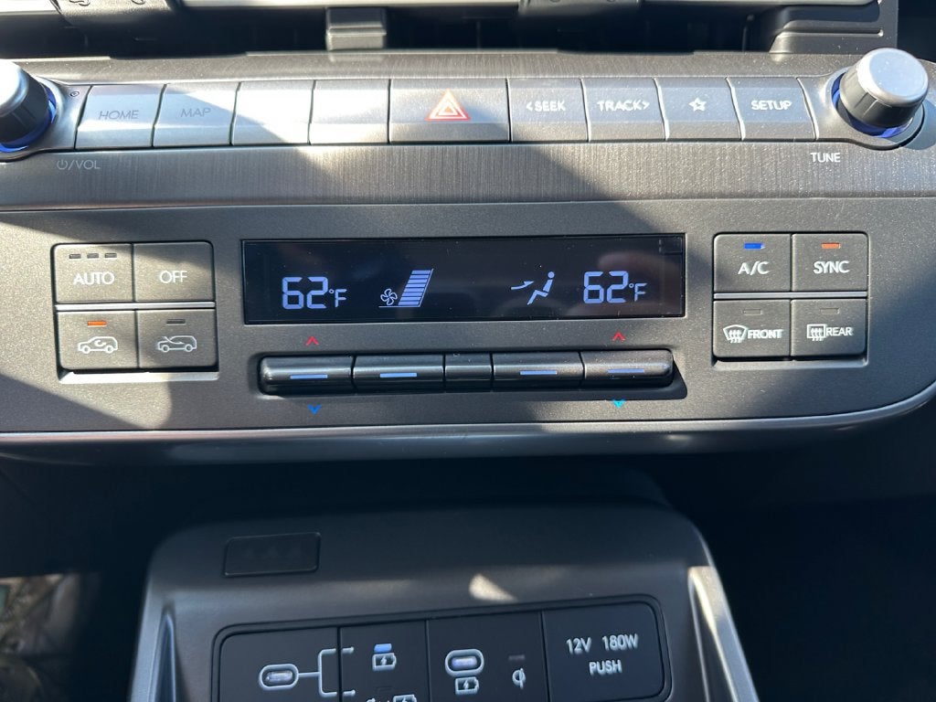 2027 Hyundai KONA SEL Premium