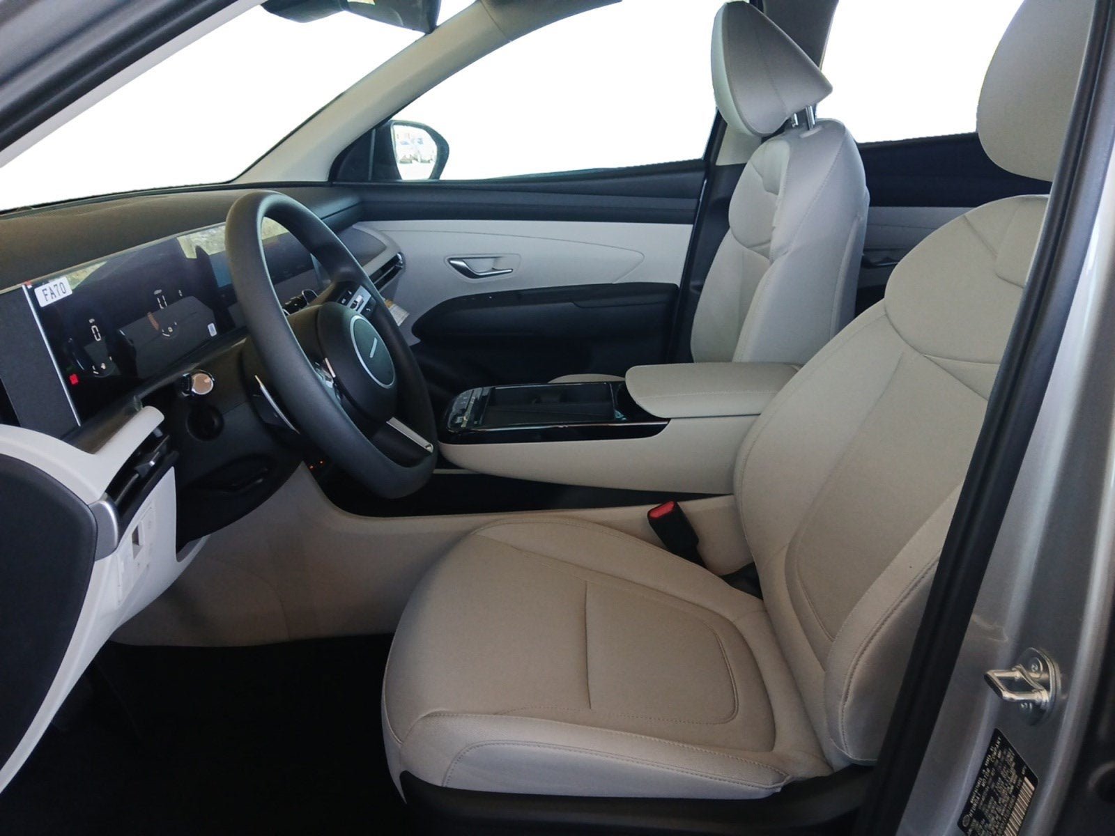 2026 Hyundai TUCSON HYBRID SEL