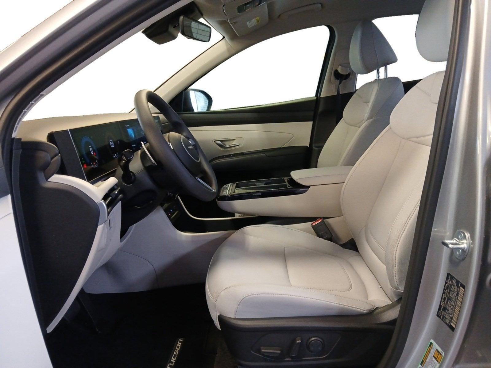 2026 Hyundai TUCSON HYBRID SEL