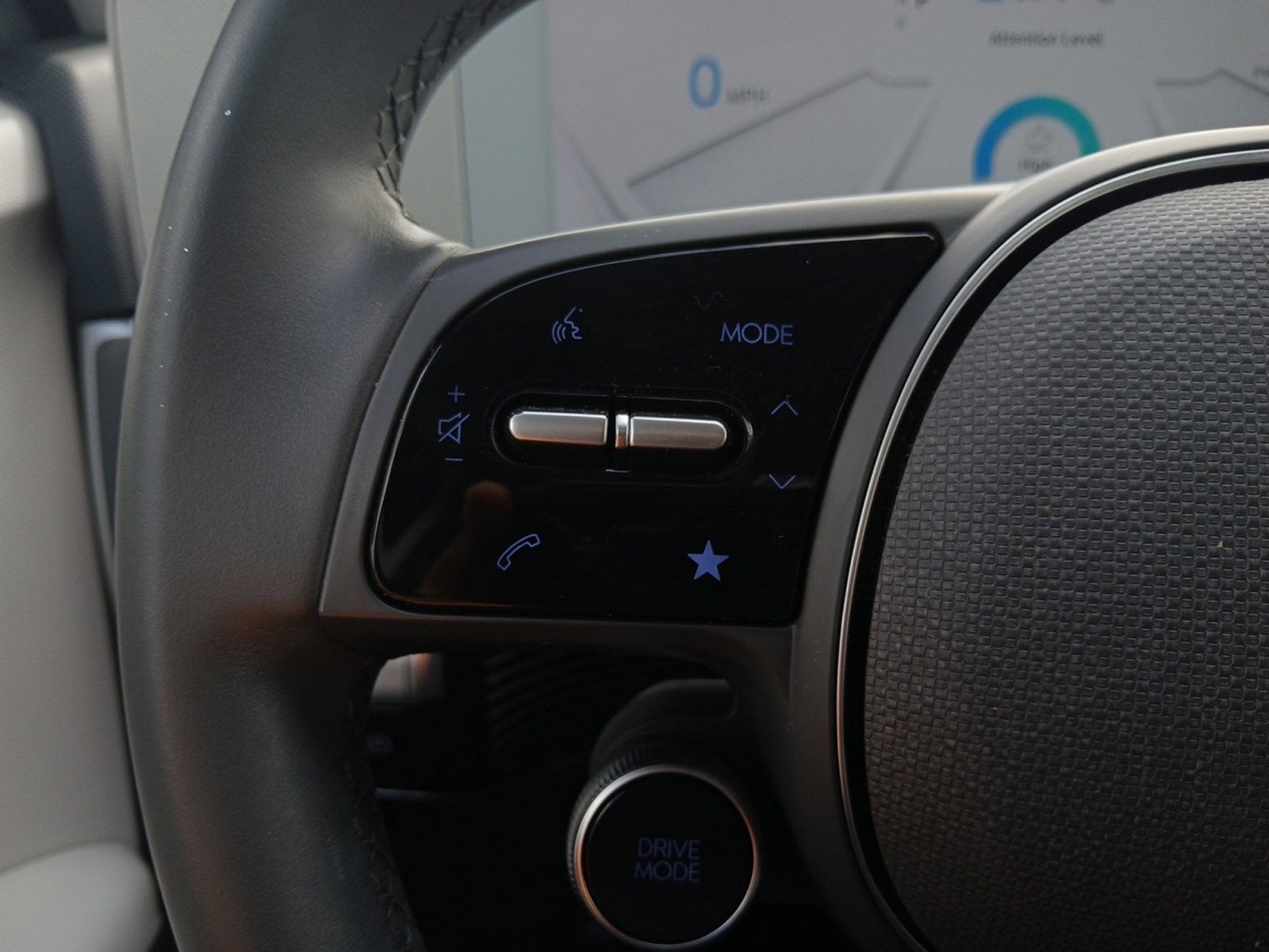 2024 Hyundai IONIQ 5 SE W/ GPS NAVIGATION & BACK-UP CAMERA