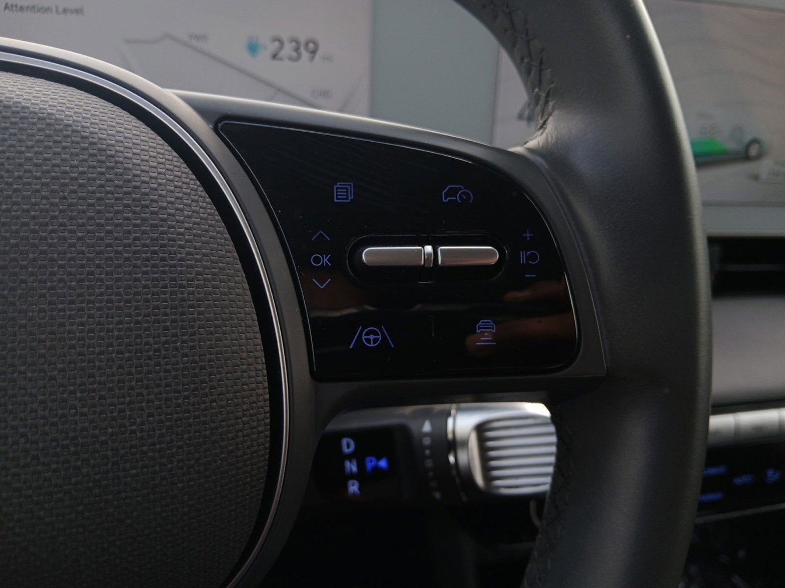 2024 Hyundai IONIQ 5 SE W/ GPS NAVIGATION & BACK-UP CAMERA