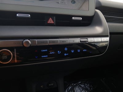 2024 Hyundai IONIQ 5 SE W/ GPS NAVIGATION & BACK-UP CAMERA