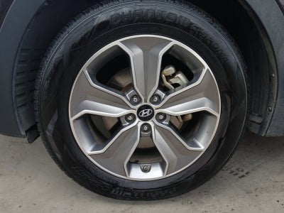 2016 Hyundai SANTA FE SE