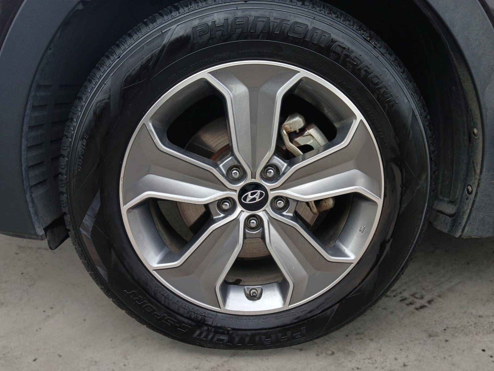 2016 Hyundai SANTA FE SE