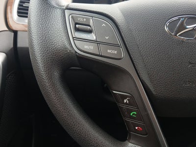 2016 Hyundai SANTA FE SE