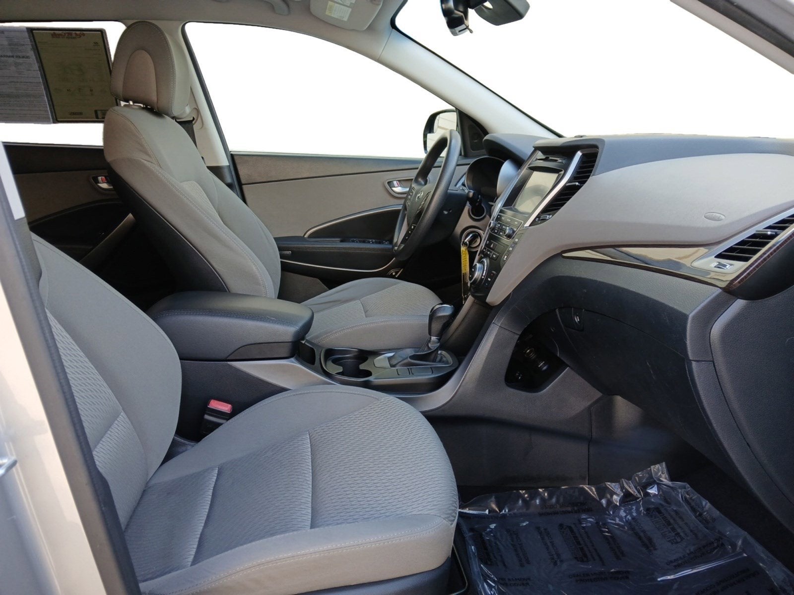 2017 Hyundai SANTA FE SE