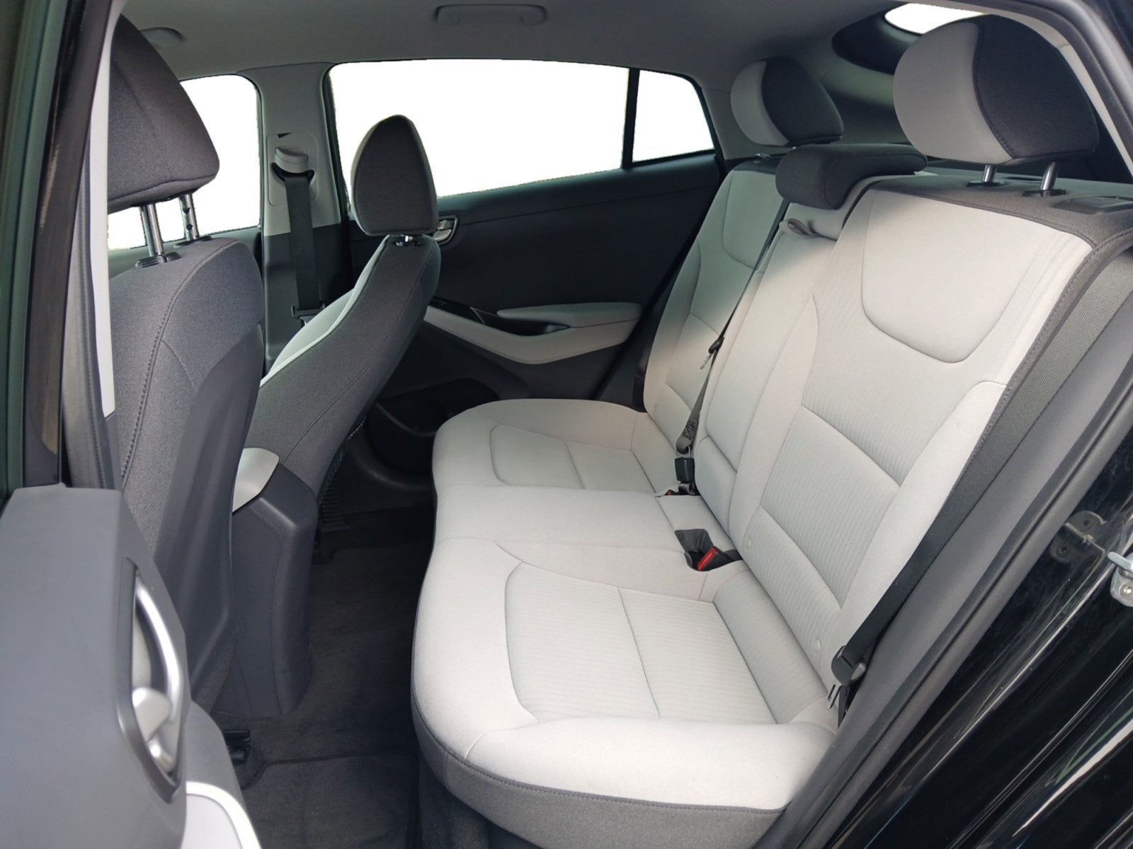 2022 Hyundai IONIQ HYBRID SE