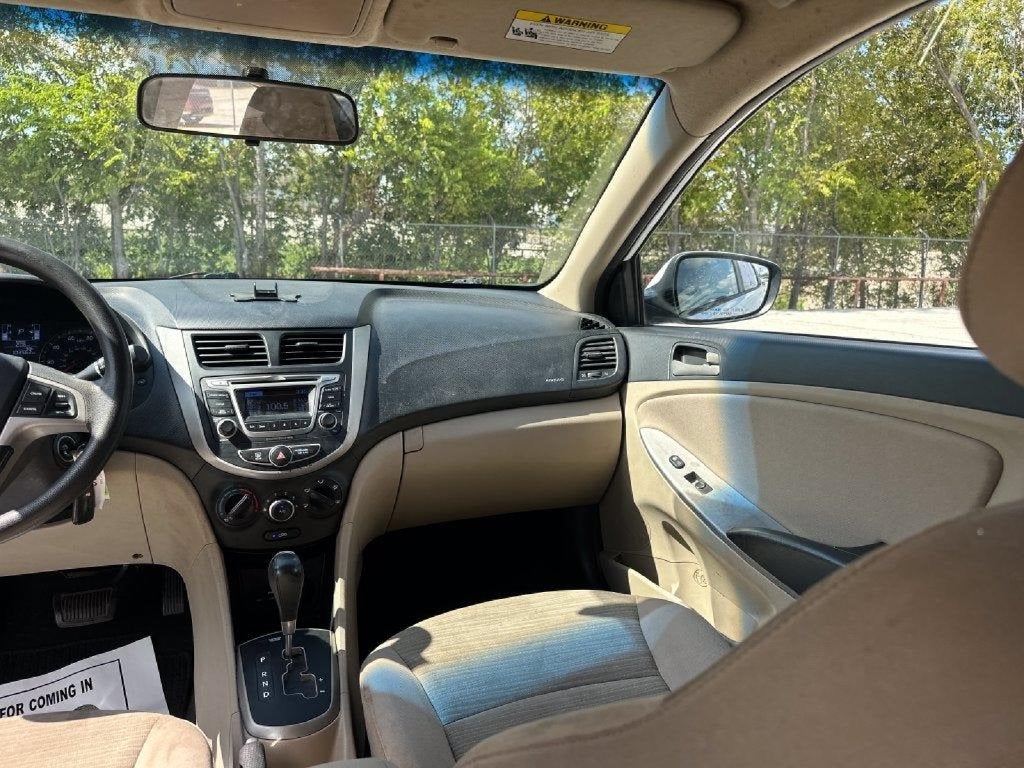2016 Hyundai ACCENT SE